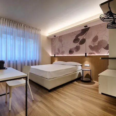 Monolocale 1 - Viale Turati,